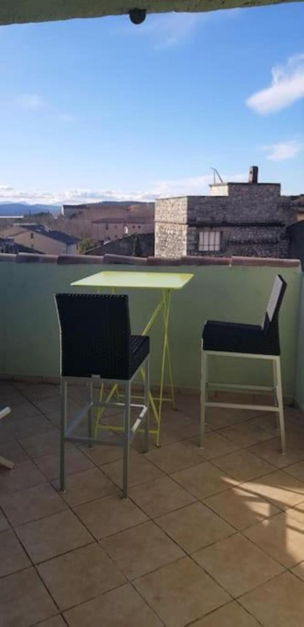 Duplex De Charme Avec Terrasse Au Coeur Du Village Lorgues Exterior foto